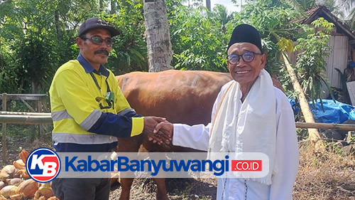 https://kabarbanyuwangi.co.id/asset/foto_berita/PT_BSI_Serahkan_hewan_kurban.jpg