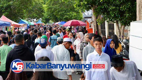 Semarak Pasar Takjil Ramadan, Bupati Ipuk Imbau Bawa Kantong Belanja dari Rumah