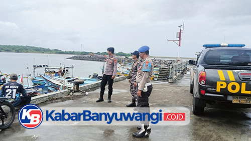 https://kabarbanyuwangi.co.id/asset/foto_berita/Patroli_pesisir.jpg