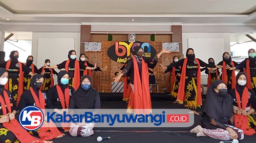 Pelatihan Gandrung Terop, Bagi Generasi Milenial dari Para Maestro Gandrung Banyuwangi