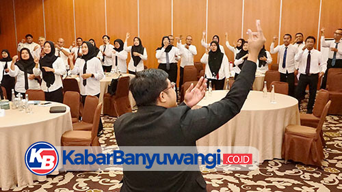 Tingkatkan Layanan Publik Inklusif, Pegawai Pemkab Banyuwangi Dilatih Bahasa Isyarat 