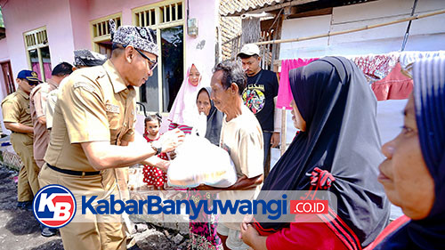 Pemkab Banyuwangi Distribusikan Ribuan Paket Sembako Pengganti Karangan Bunga 