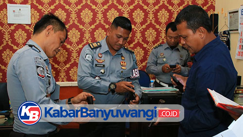 https://kabarbanyuwangi.co.id/asset/foto_berita/Pemeriksaan_senpi_lapas.jpg