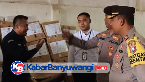 Ratusan Personel Kepolisian Kawal Tahapan Kampanye Pemilu di Banyuwangi