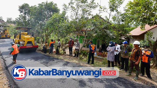 Bupati Ipuk Cek Pembangunan Jalan di Pesanggaran: 7,9 KM Dibeton, 6,2 KM Diaspal