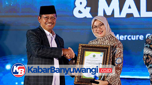 https://kabarbanyuwangi.co.id/asset/foto_berita/Penghargaan_dari_kemenag.jpg