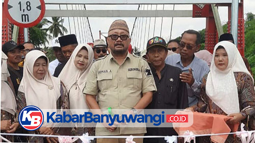 https://kabarbanyuwangi.co.id/asset/foto_berita/Peresmian_jembatan_gantung_tapanrejo.jpg