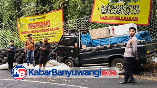 https://kabarbanyuwangi.co.id/asset/foto_berita/Pikap_rem_blong.jpg