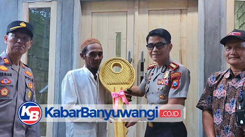 Polresta Banyuwangi Beri Bantuan Bedah Rumah untuk Warga Terdampak Bencana