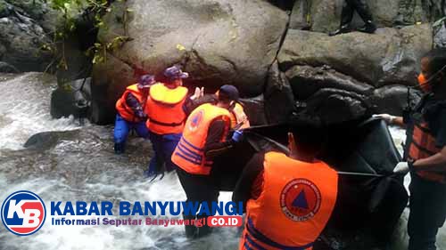 Balita Hanyut Terseret Air Bah Ditemukan Tim SAR Dalam Kondisi Meninggal