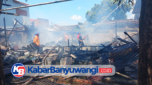 Warung Dalam Terminal Brawijaya Ludes Terbakar Nyaris Rata dengan Tanah