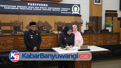 https://kabarbanyuwangi.co.id/asset/foto_berita/Prosesi_pengesahan_Perda.jpg