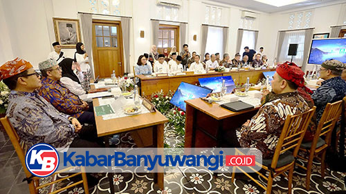 https://kabarbanyuwangi.co.id/asset/foto_berita/Rakor_pembangunan_Jalur_Lintas_Selatan.jpg