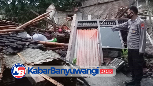 Rumah Ambruk Saat Hujan Deras, Penghuninya Berhasil Selamat