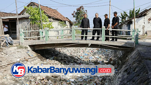 Sampah Sungai Kalimati Muncar Kembali Menumpuk, Pemkab Banyuwangi Cari Solusi Bersama Warga