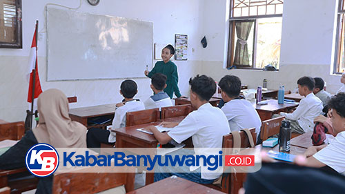 https://kabarbanyuwangi.co.id/asset/foto_berita/Santri_mengajar.jpg