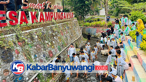 Program Sekardadu Ajak Pelajar Rawat Sungai di Kampunganyar Banyuwangi
