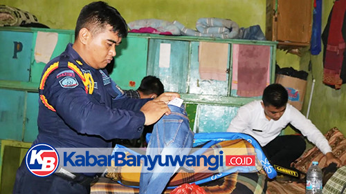 Pastikan Steril dari Barang Terlarang, Petugas Lapas Banyuwangi Sidak Kamar Hunian