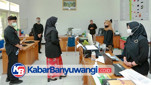 Kembali Sidak, Bupati Ipuk: Masih Ada Komplain, Ayo Perbaiki Kinerja