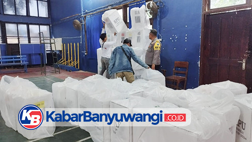 Penghitungan di TPS Rampung, Surat Suara Pemilu 2024 di Banyuwangi Mulai Digeser ke Kecamatan