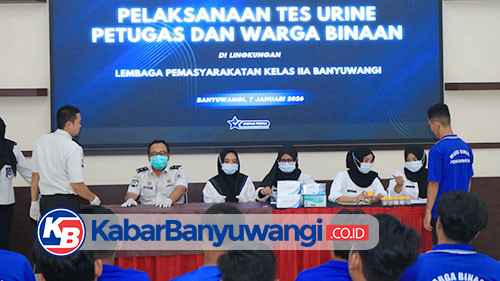 https://kabarbanyuwangi.co.id/asset/foto_berita/Tes_urine_wb_dan_pegawai_Lapas.jpg