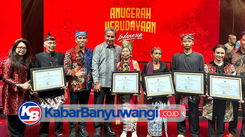 https://kabarbanyuwangi.co.id/asset/foto_berita/Tiga_maestro.jpg