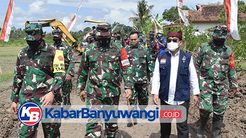 Tim Wasev Kemenhan RI dan Mabes TNI AD Tinjau TMMD ke-111 di Banyuwangi