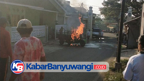 Niat Memanaskan Mesin, Motor Tossa Warga Banyuwangi Malah Ludes Terbakar