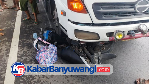 Diantar Berangkat Sekolah, Bocah 7 Tahun Tewas Kecelakaan di Jalan Raya Banyuwangi-Situbondo