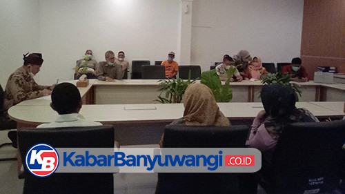 Ketakutan, Warga Cangaan Minta Tower Seluler Dibongkar