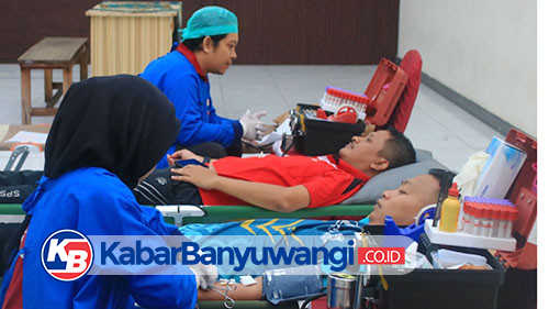 Puluhan Pegawai Lapas Banyuwangi Donor Darah untuk Kepedulian Sosial