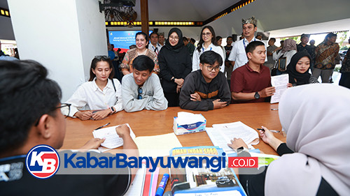 https://kabarbanyuwangi.co.id/asset/foto_berita/akad_massal_kpr.jpg