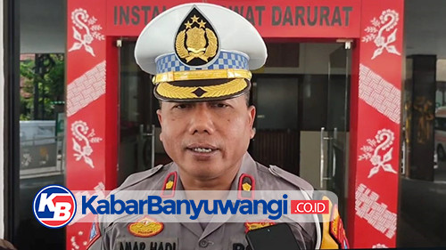 Polisi Selidiki Penyebab Kecelakaan Elf vs Truk Towing Tewaskan Empat Orang di Banyuwangi