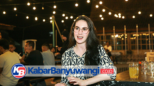 Kunjungi Fish Market Kampung Mandar, Arumi Bachsin Jatuh Cinta dengan Banyuwangi