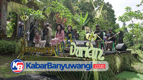 Banyuwangi Hadirkan Atraksi Musik Jazz di Belantara Lahan Durian