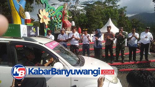 Forkopimda Banyuwangi Lepas Peserta Balap Sepeda TdBI 2024 Etape 3 di Dusun Kakao Glenmore