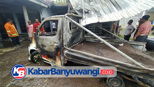 Pom Mini Terbakar Hanguskan Mobil Pikap dan Ruko di Banyuwangi