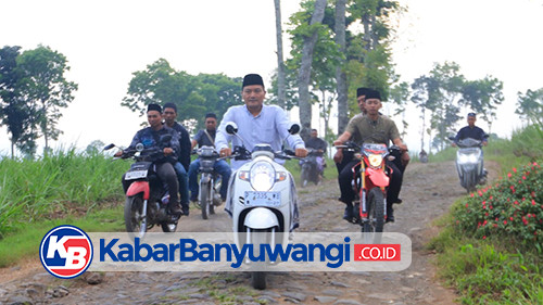 Warga Kalibaru Wadul ke Cabup Banyuwangi Nomor Urut 2 Gus Makki Soal Jalan Rusak