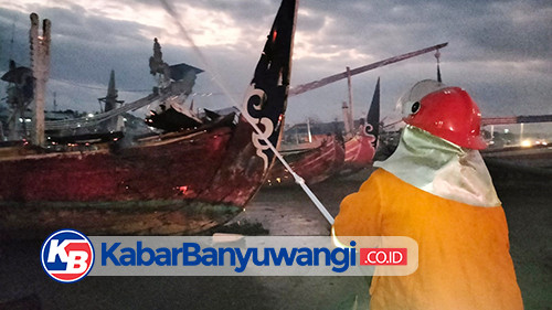 Tiga Perahu Nelayan Muncar Hangus Terbakar, Diduga Akibat Puntung Rokok yang Lupa Dimatikan