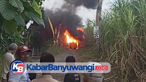 Mobil Kijang Terbakar di Perkebunan Tebu Glenmore Banyuwangi, Satu Orang Luka Bakar