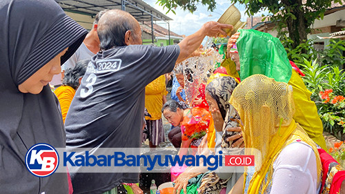 Seblang Olehsari Ditutup dengan Ritual Lungsuran di Rumah Sesepuh Adat