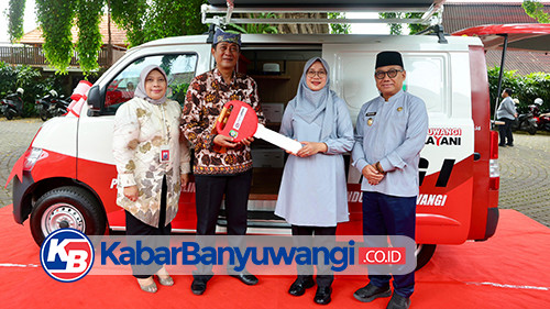 Pemkab Banyuwangi Terima Bantuan Mobil Pelayanan Adminduk dari Bank Jatim