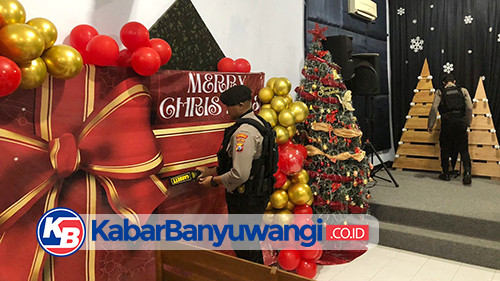 Polresta Banyuwangi Terjunkan K9 Sterilisasi Gereja Jelang Perayaan Natal 2024