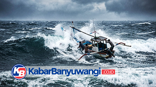 BMKG Sebut Angin Timuran Jadi Biang Kerok Gelombang Tinggi di Perairan Banyuwangi