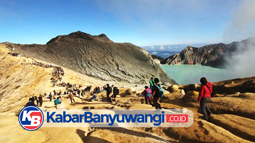 Status Gunung Ijen Kembali Normal, Pendakian Belum Dibuka