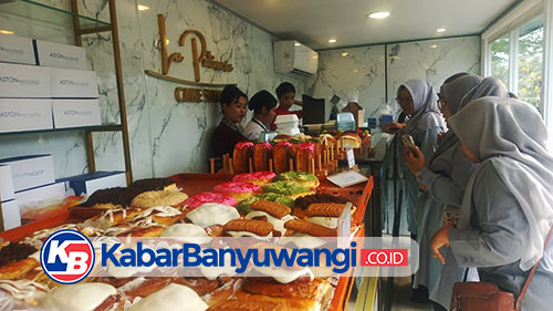 https://kabarbanyuwangi.co.id/asset/foto_berita/pengunjung_memadati_outlet_La_Patisserie_Cake_Shop.jpg