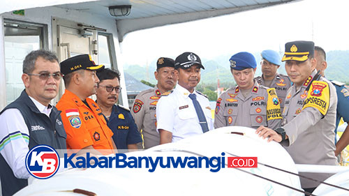 https://kabarbanyuwangi.co.id/asset/foto_berita/petugas_gabungan.jpg