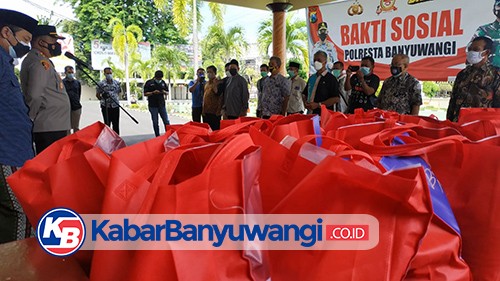 Gandeng Ormas Keagamaan, Polresta Banyuwangi Kembali Menyalurkan 1000 Paket Sembako