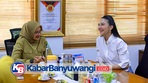 https://kabarbanyuwangi.co.id/asset/foto_berita/raline_shah_di_banyuwangi.jpg