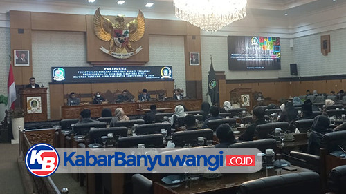 https://kabarbanyuwangi.co.id/asset/foto_berita/rapat_judul.jpg